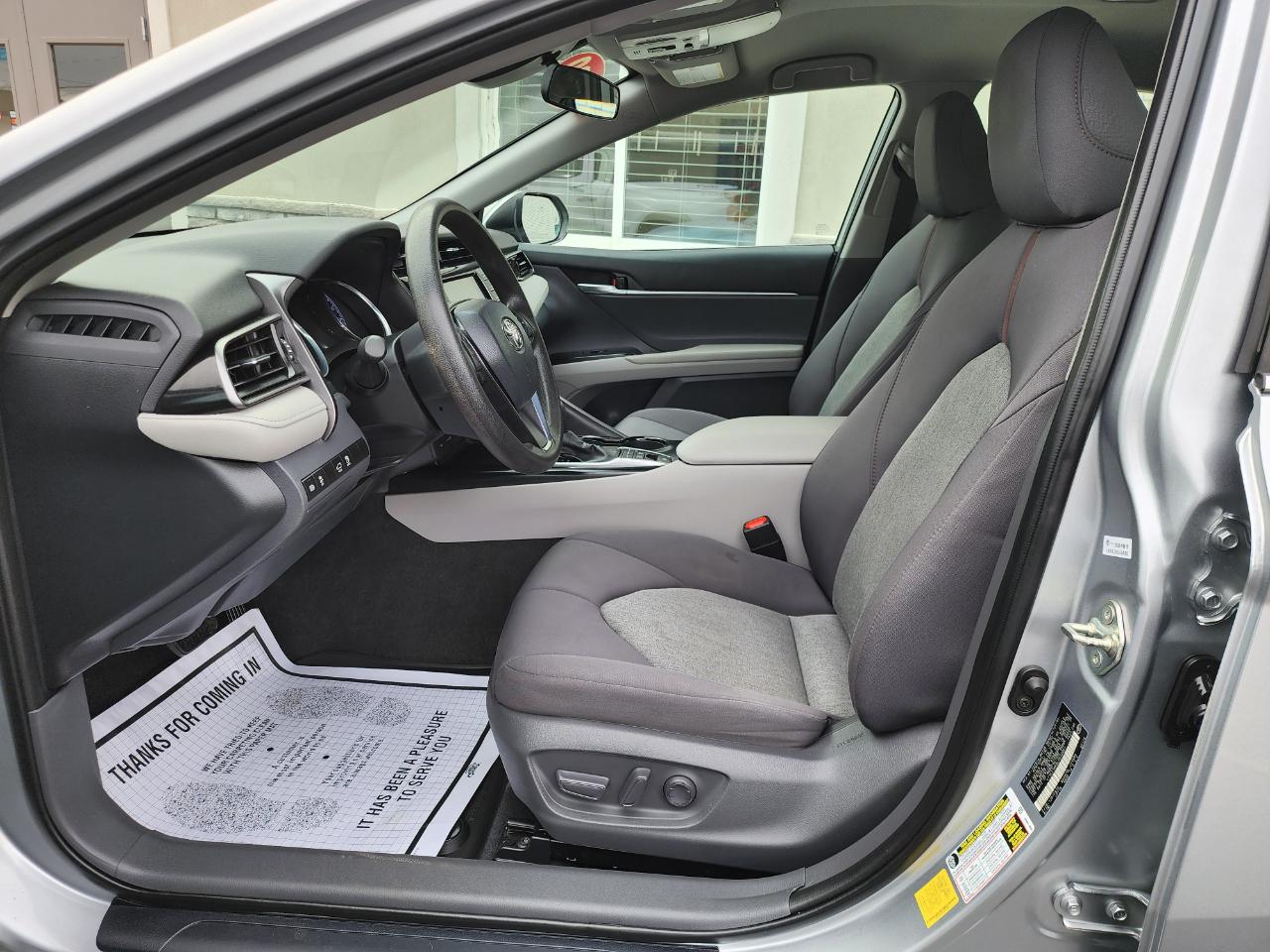 Toyota Camry Hybrid LE 2020