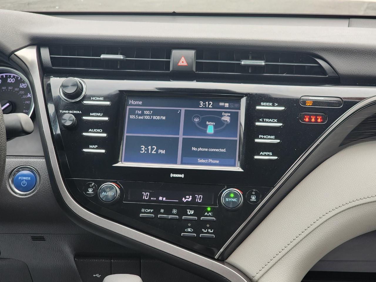 Toyota Camry Hybrid LE 2020