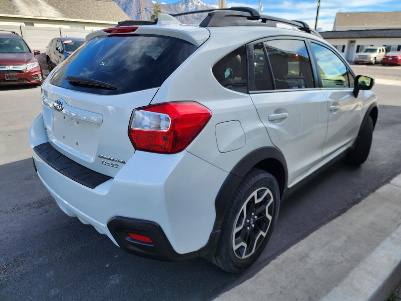 Subaru Crosstrek 2.0i Limited PZEV CVT 2017