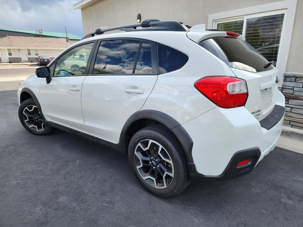 Subaru Crosstrek 2.0i Limited PZEV CVT 2017