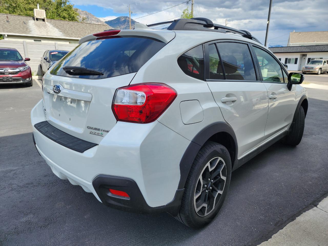 Subaru Crosstrek 2.0i Limited PZEV CVT 2017
