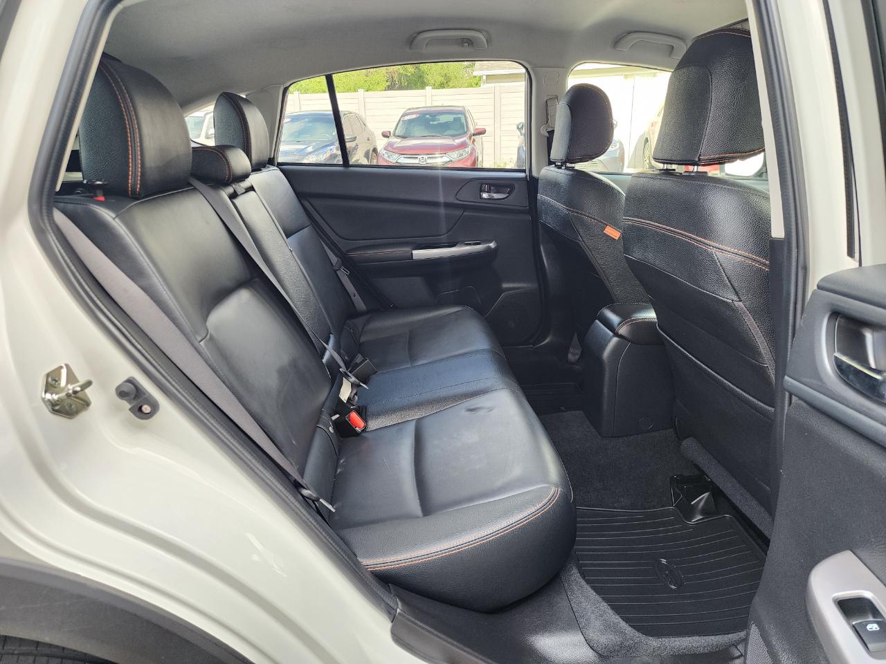 Subaru Crosstrek 2.0i Limited PZEV CVT 2017
