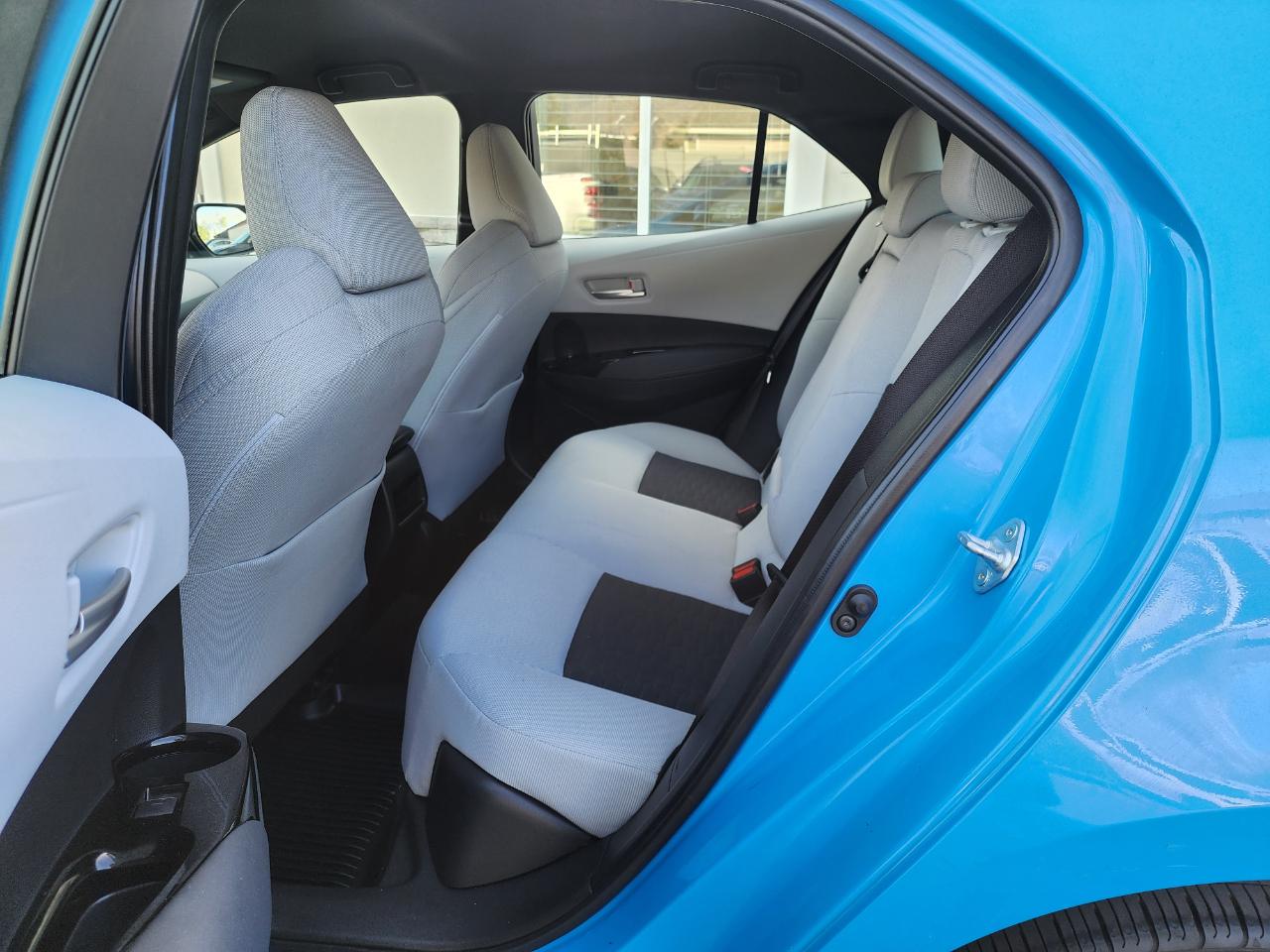 Toyota Corolla SE Hatchback CVT 2022