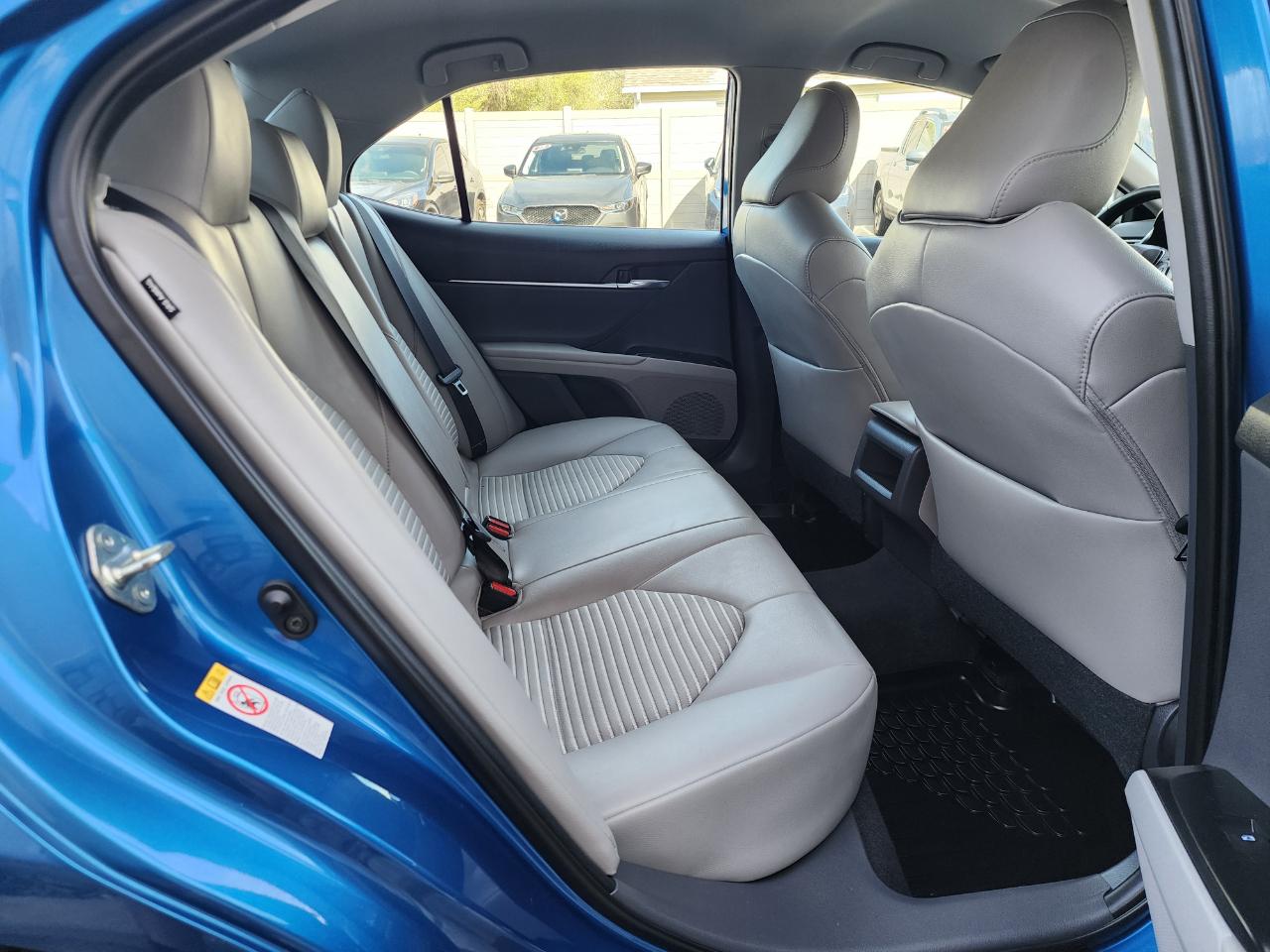 Toyota Camry SE 2019