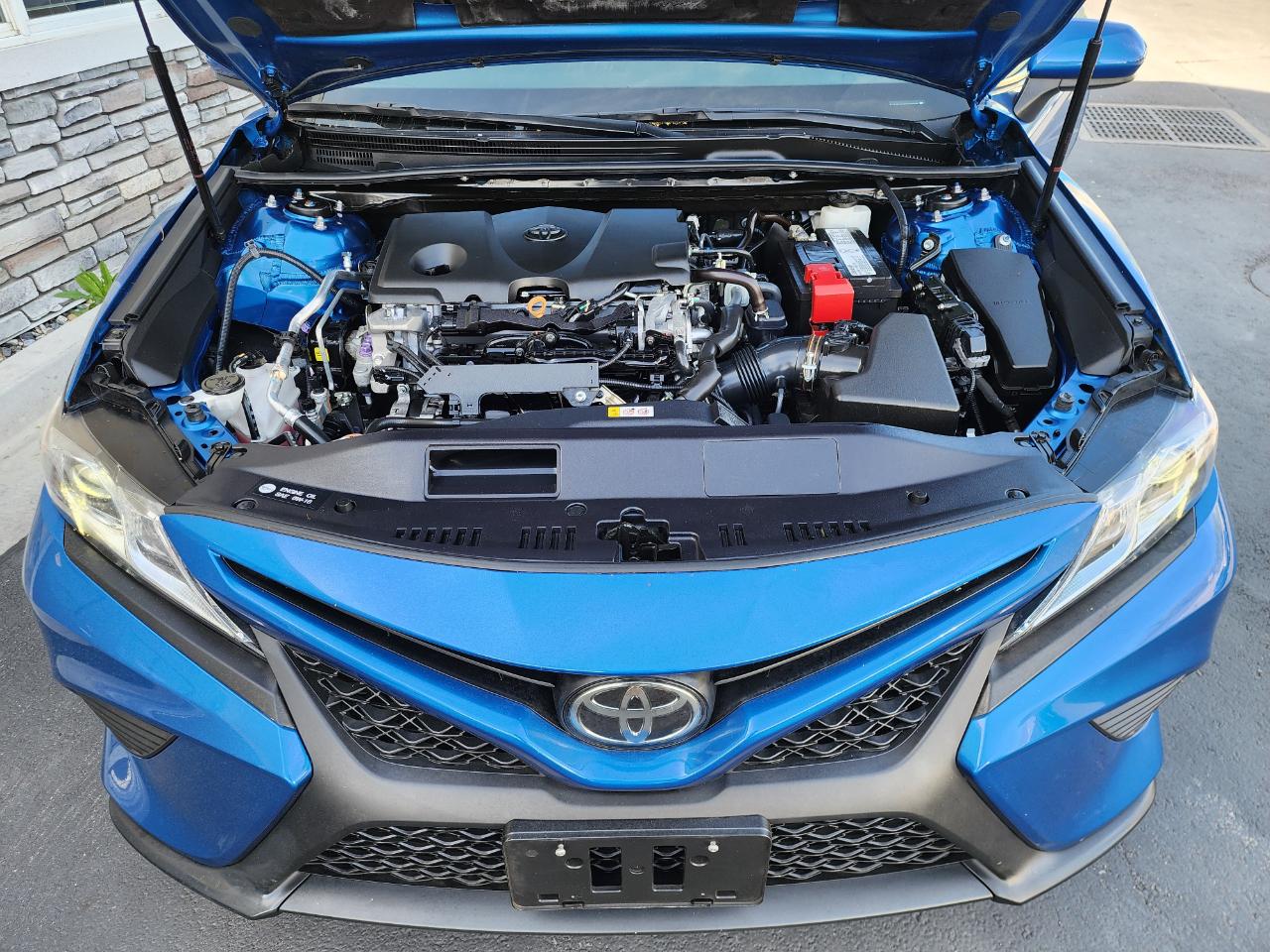 Toyota Camry SE 2019