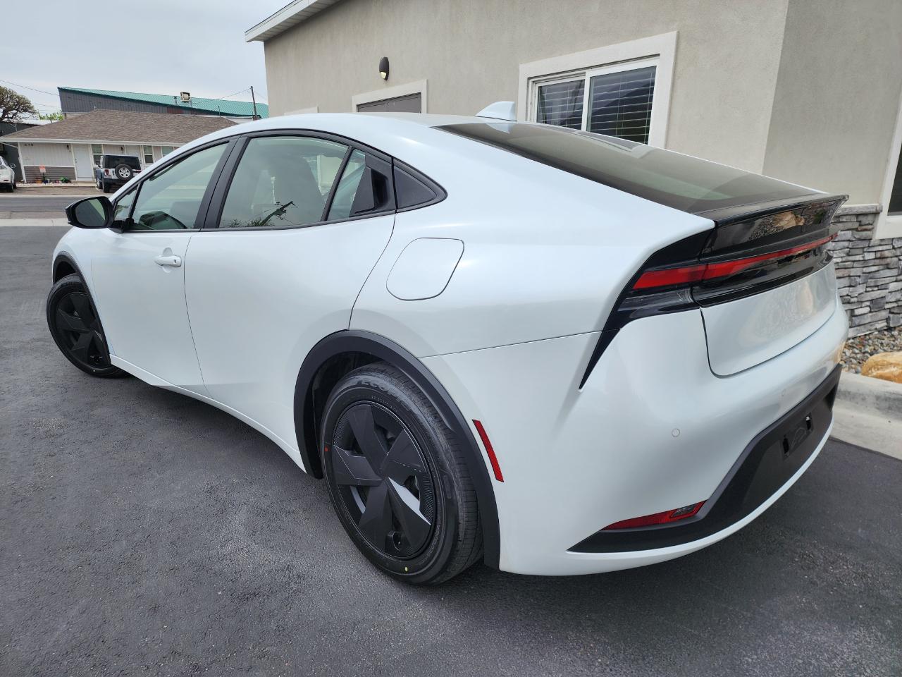 Toyota Prius LE AWD 2024