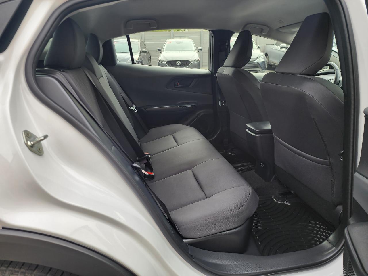 Toyota Prius LE AWD 2024