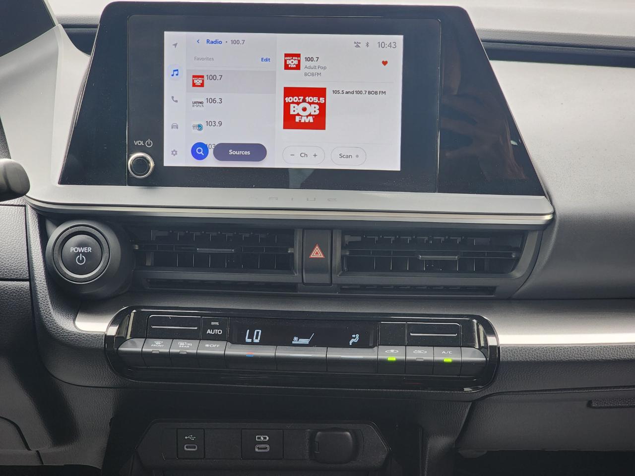 Toyota Prius LE AWD 2024