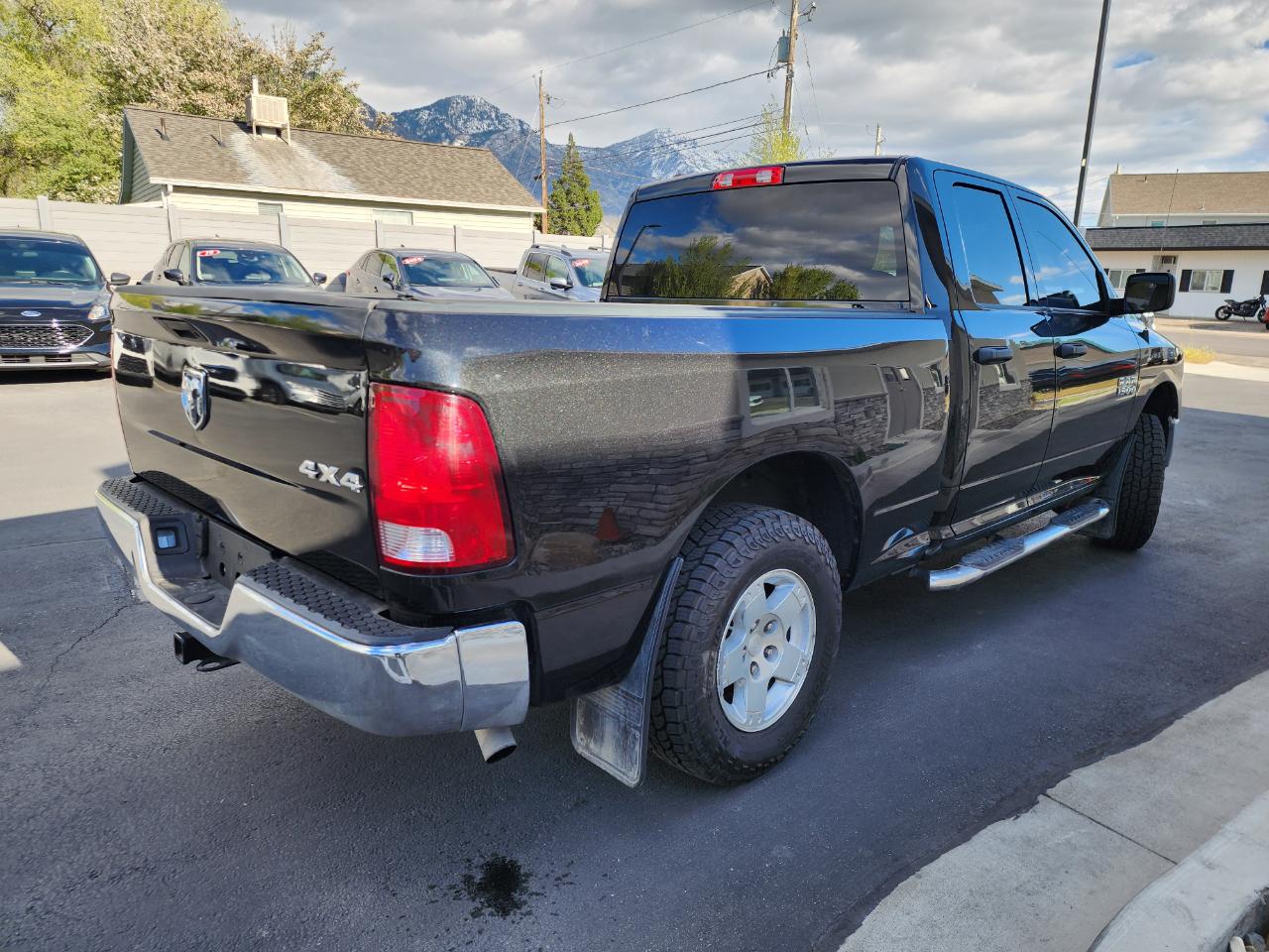 RAM 1500 Tradesman Quad Cab 4WD 2017