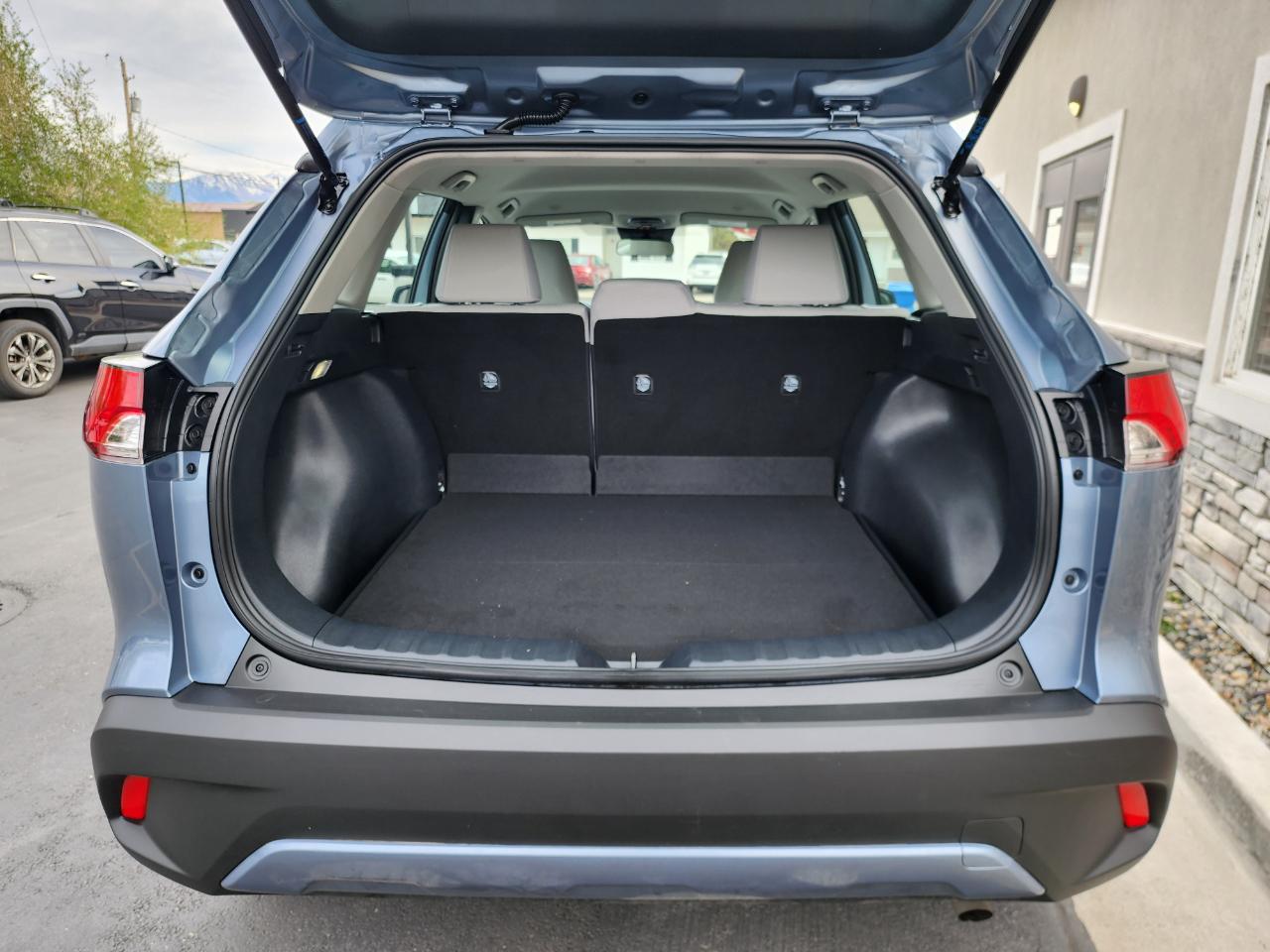 Toyota Corolla Cross L AWD 2025