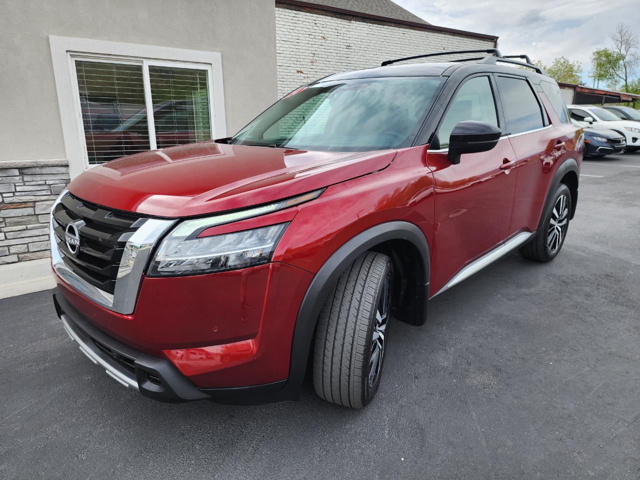 Nissan Pathfinder Platinum 4WD 2024