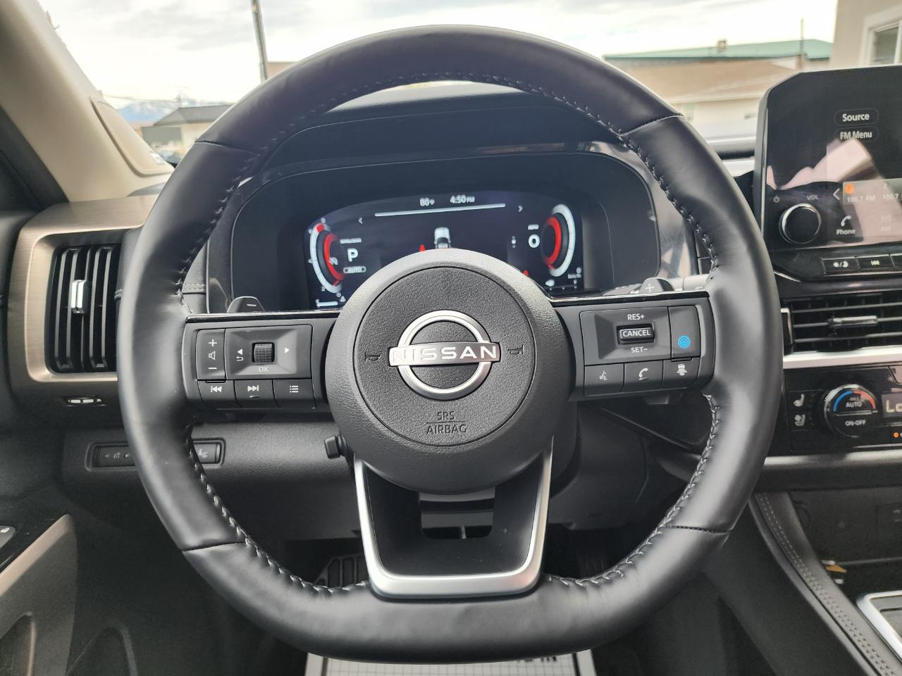 Nissan Pathfinder Platinum 4WD 2024