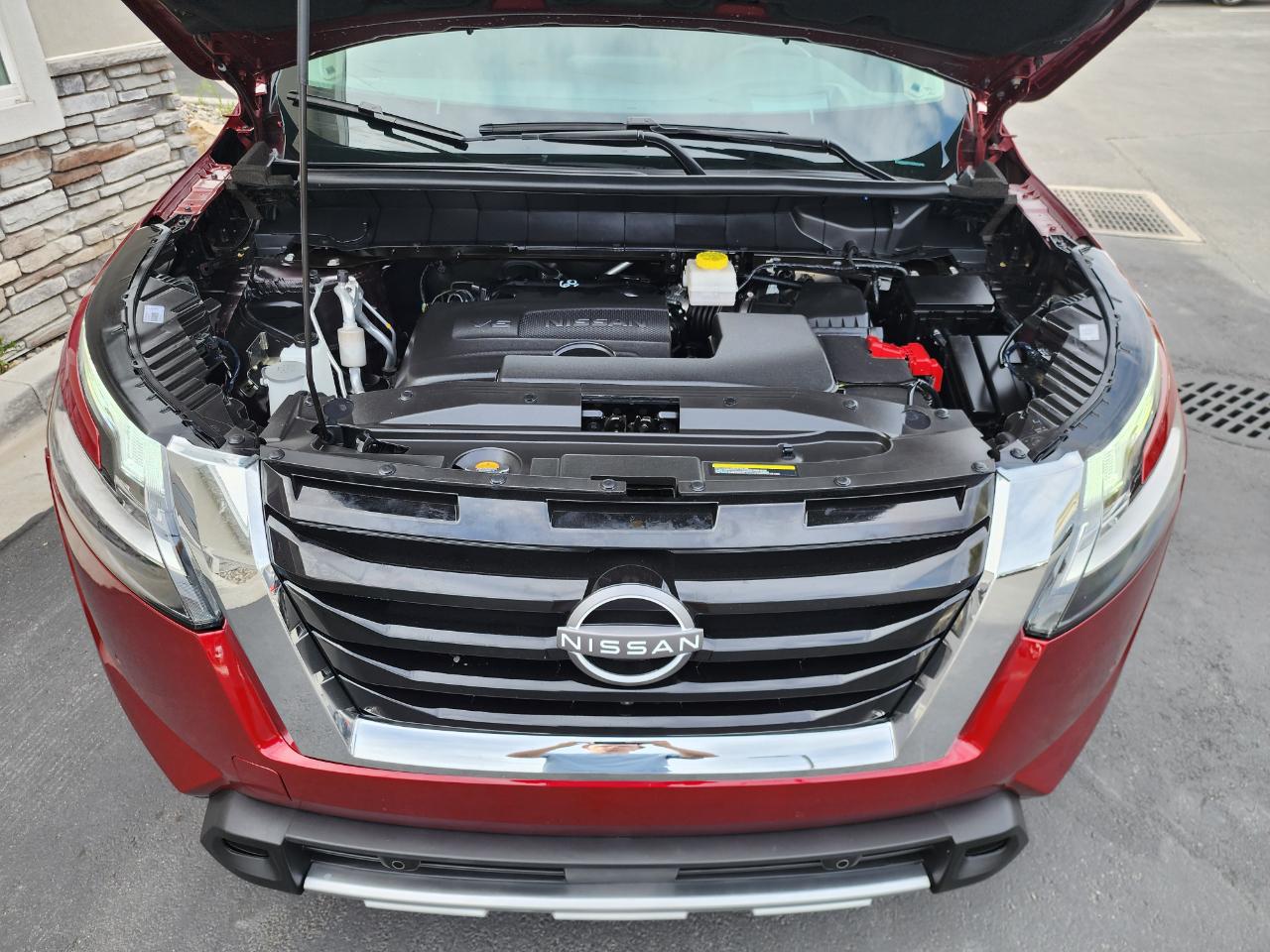 Nissan Pathfinder Platinum 4WD 2024