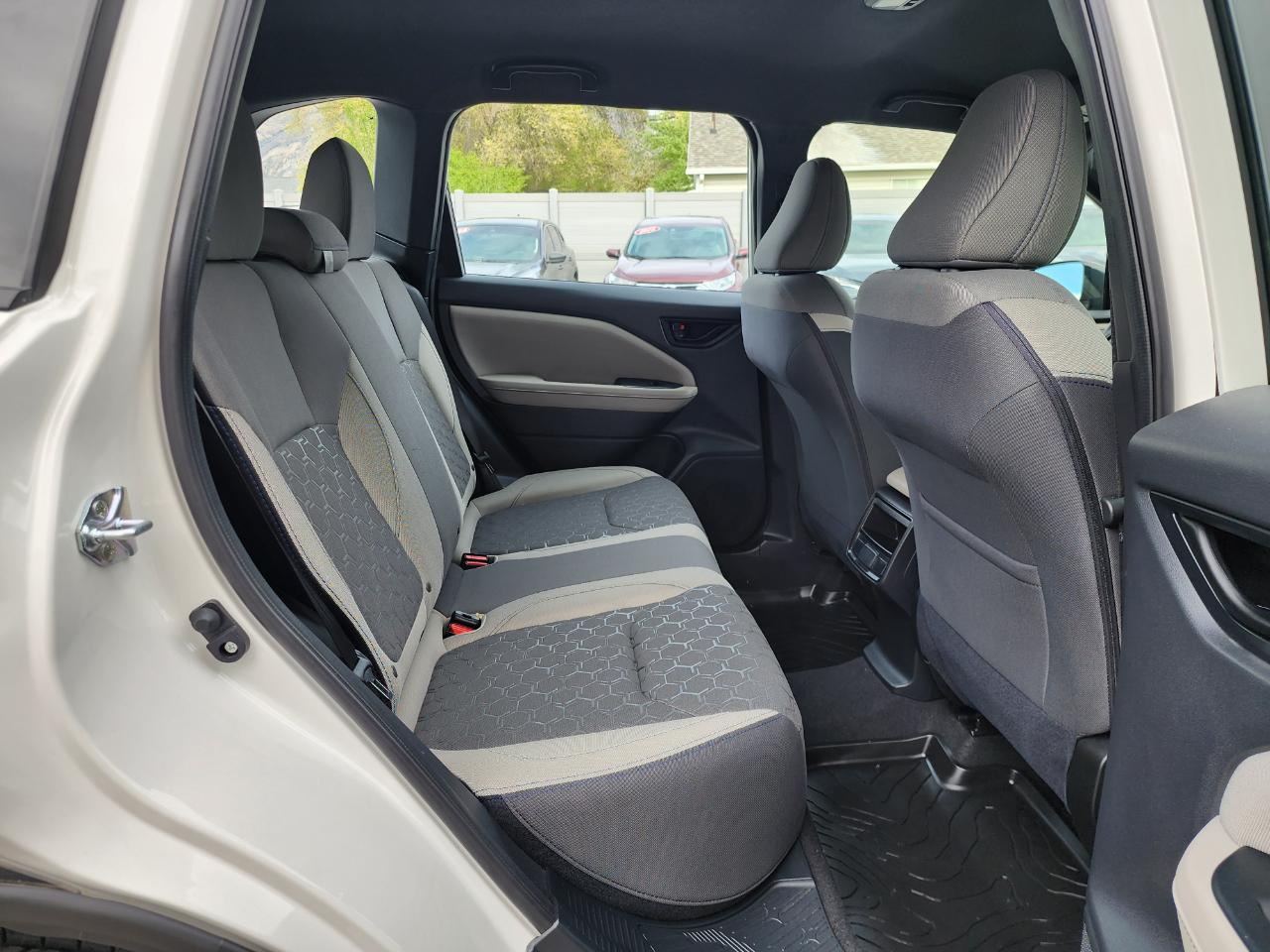 Subaru Forester Base 2025