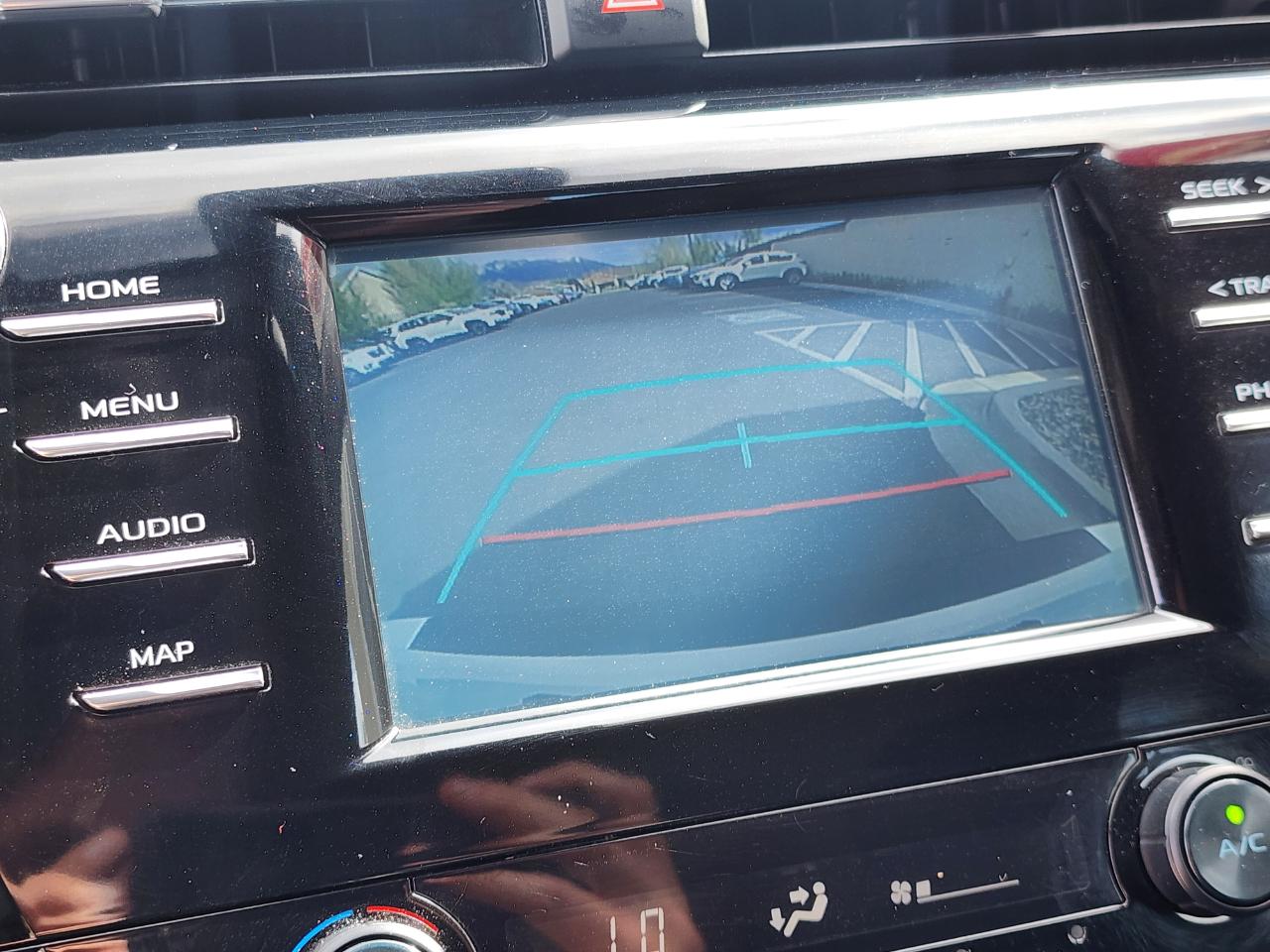 Toyota Camry SE 2019