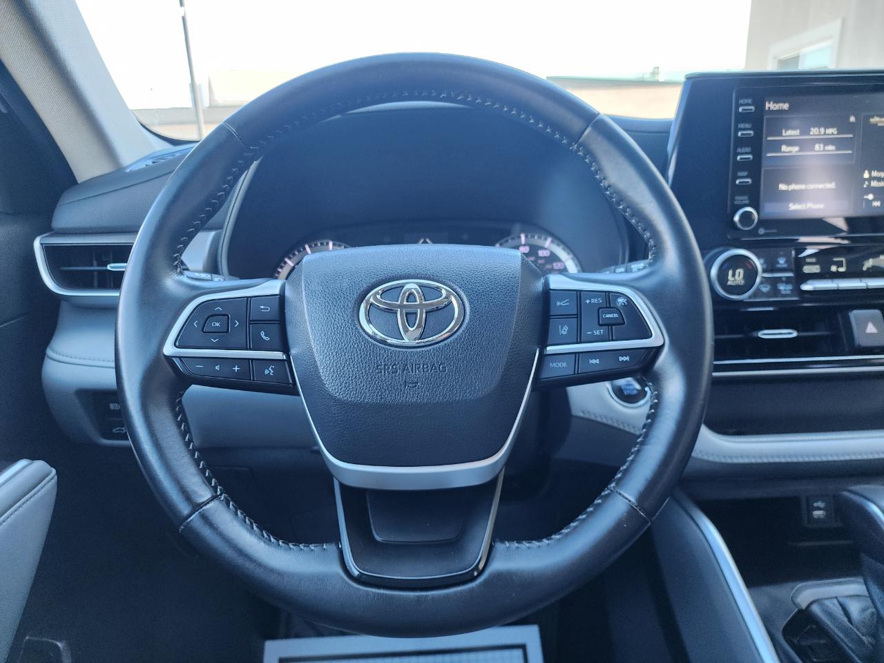 Toyota Highlander LE AWD V6 2022