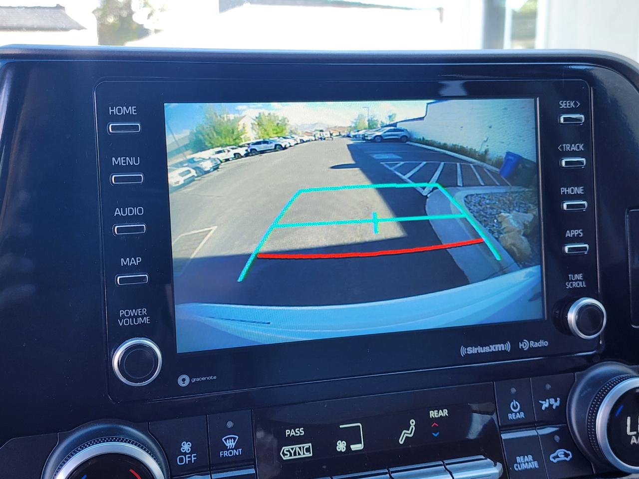 Toyota Highlander LE AWD V6 2022