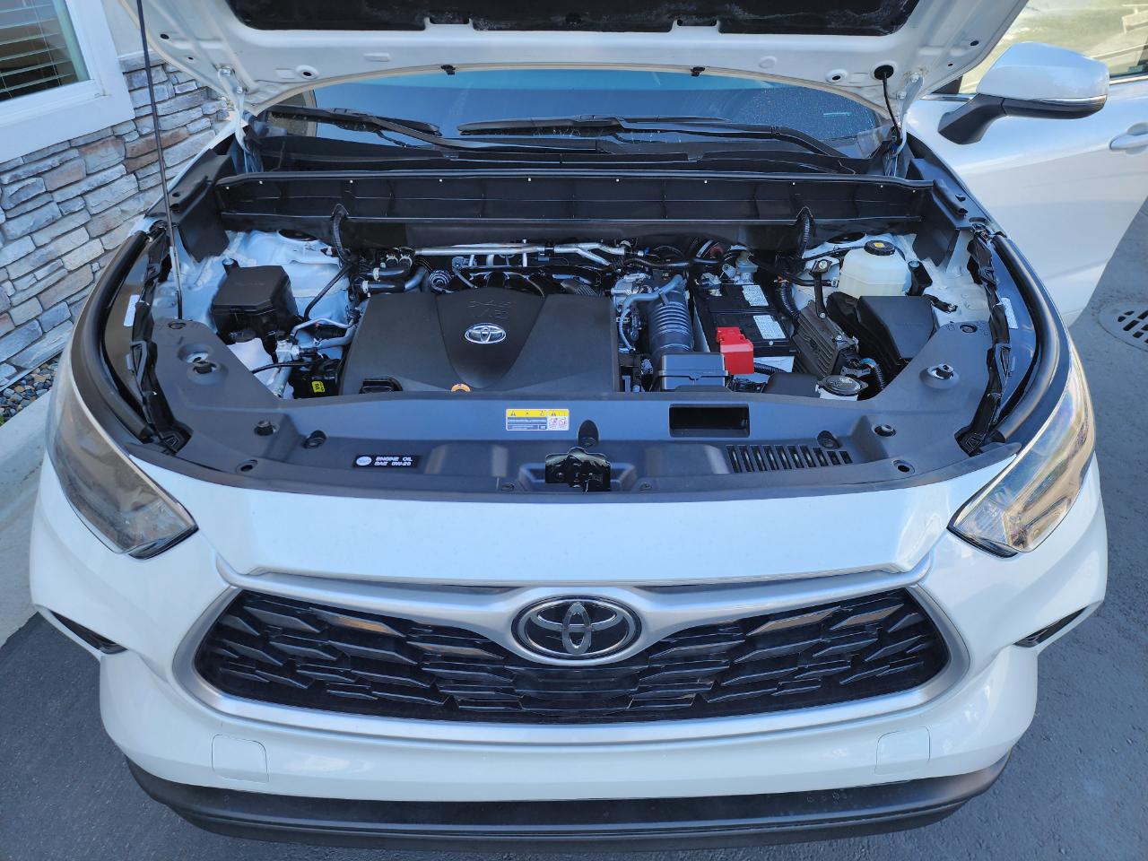 Toyota Highlander LE AWD V6 2022