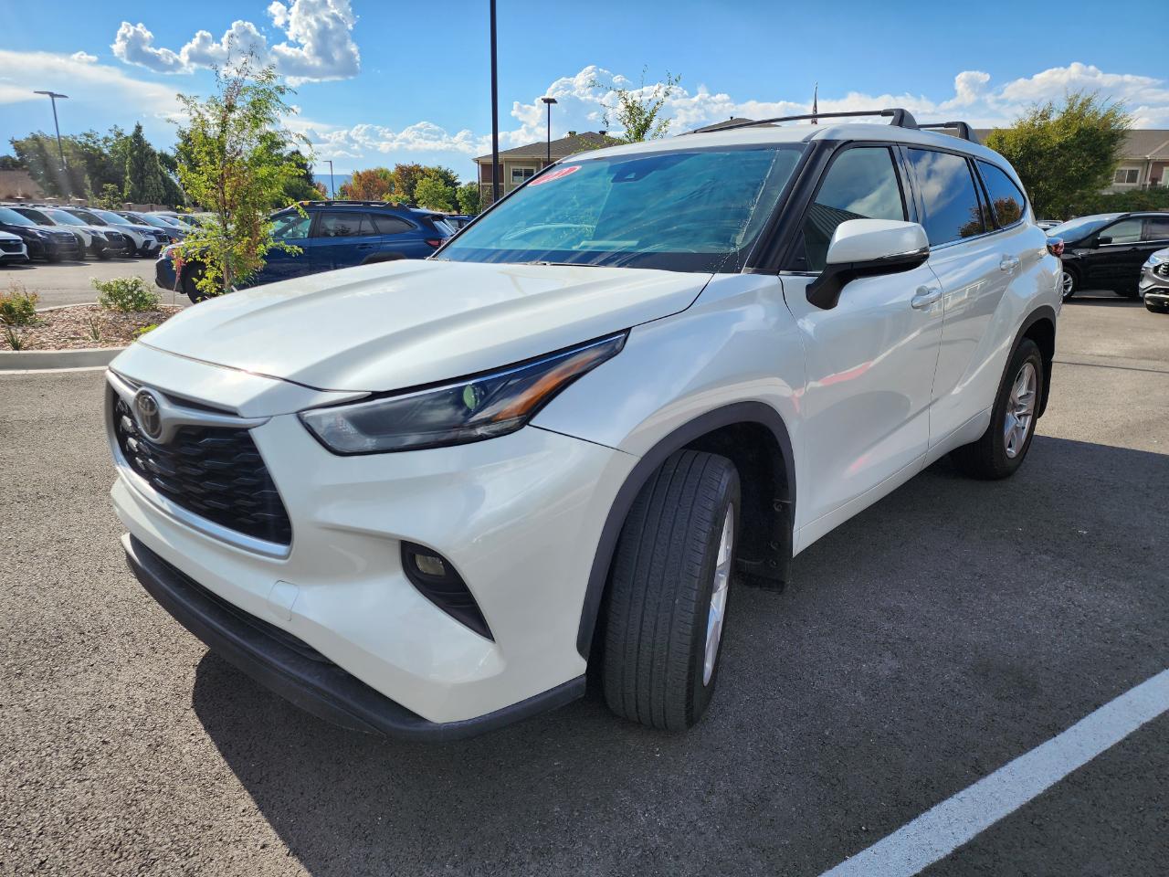 Toyota Highlander LE AWD V6 2022