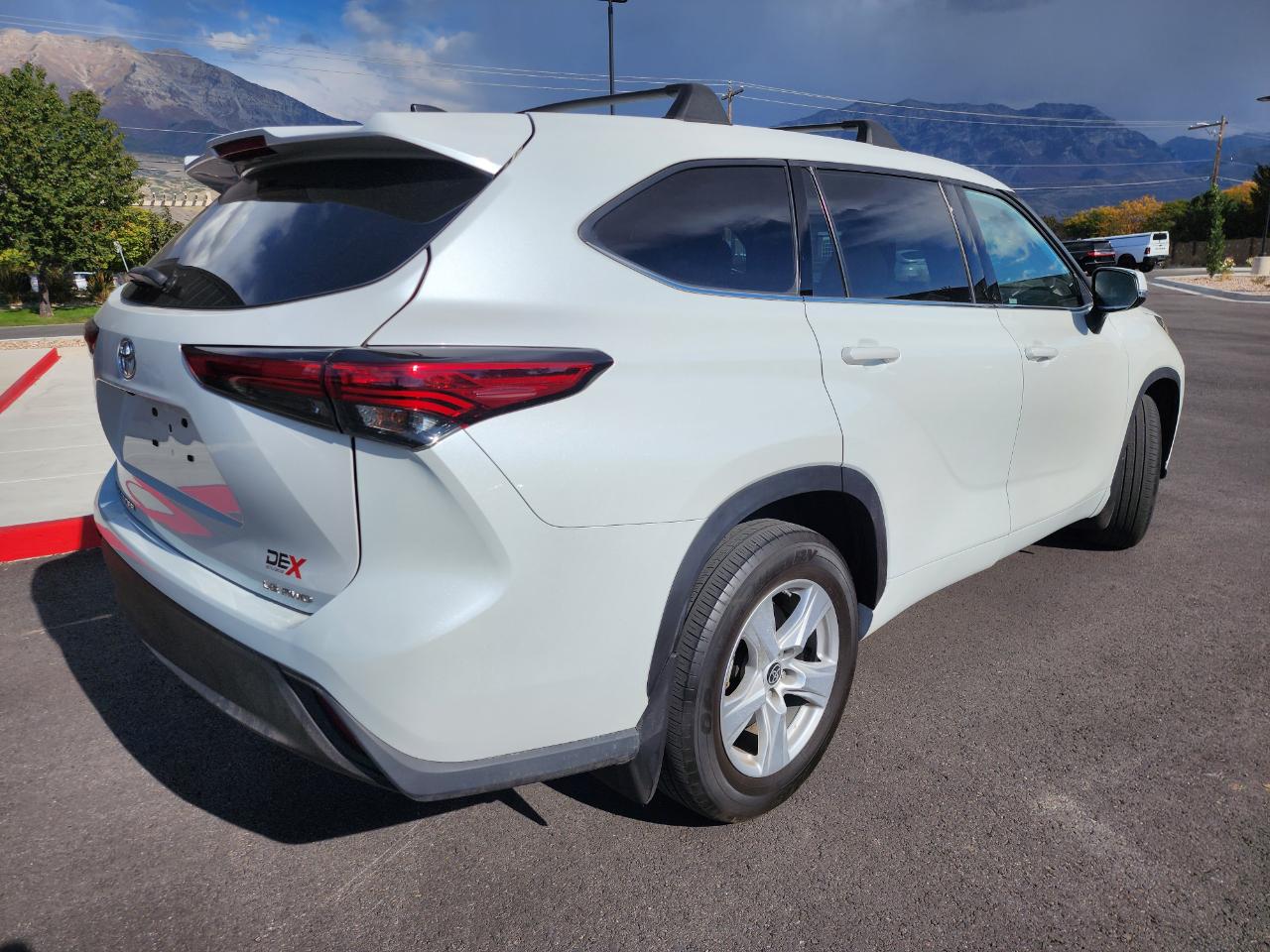 Toyota Highlander LE AWD V6 2022
