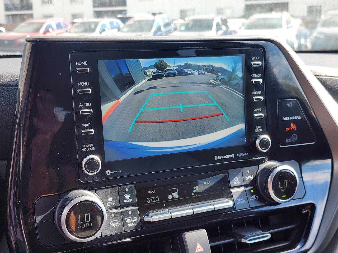 Toyota Highlander LE AWD V6 2022