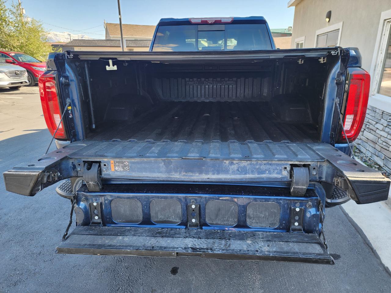 GMC Sierra 2500HD Denali Crew Cab 4WD 2020