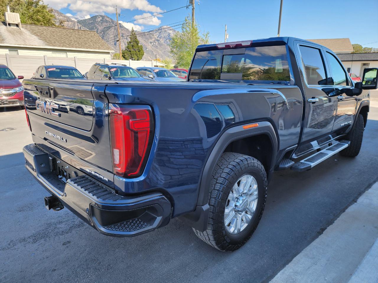 GMC Sierra 2500HD Denali Crew Cab 4WD 2020