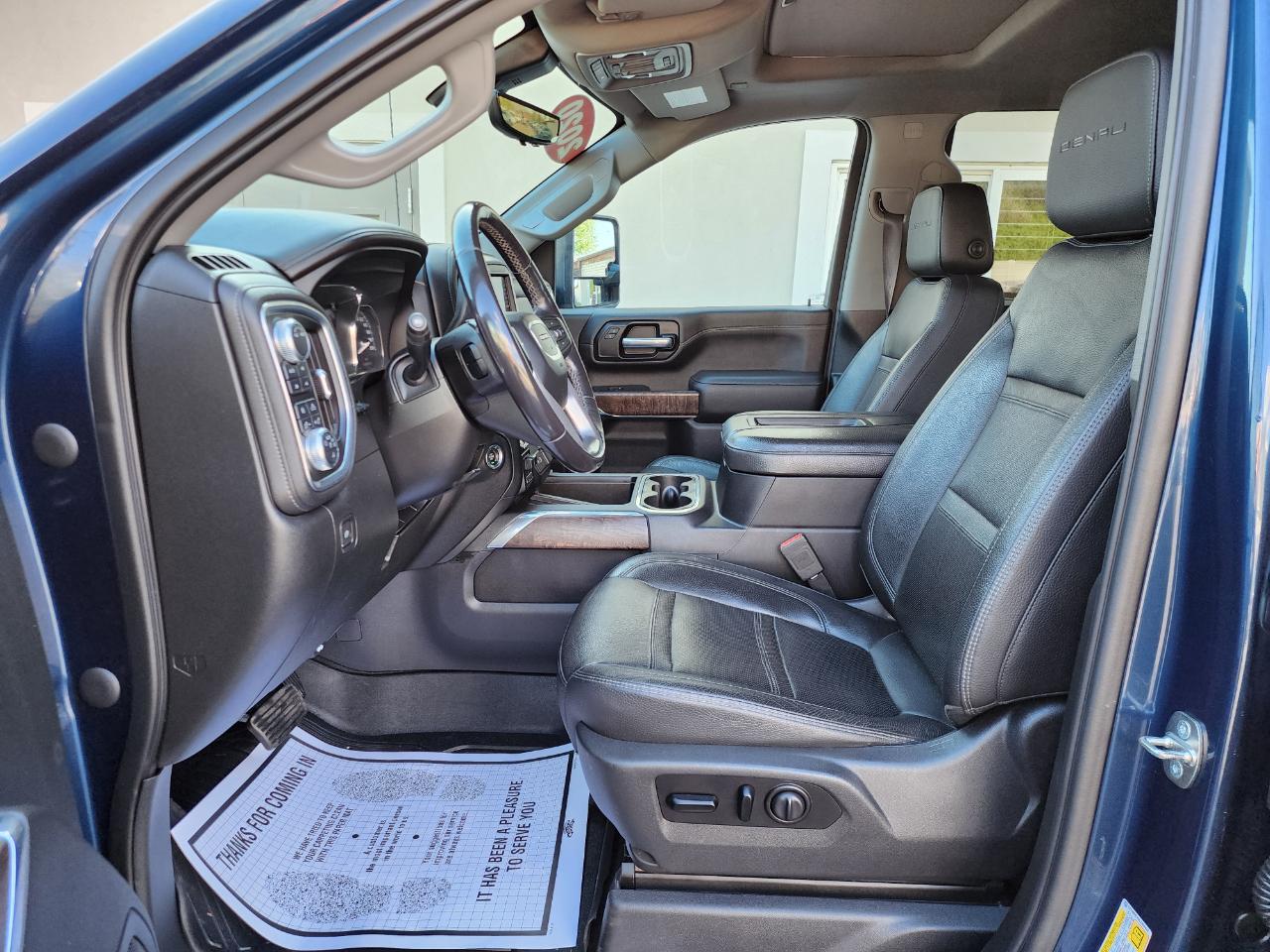 GMC Sierra 2500HD Denali Crew Cab 4WD 2020