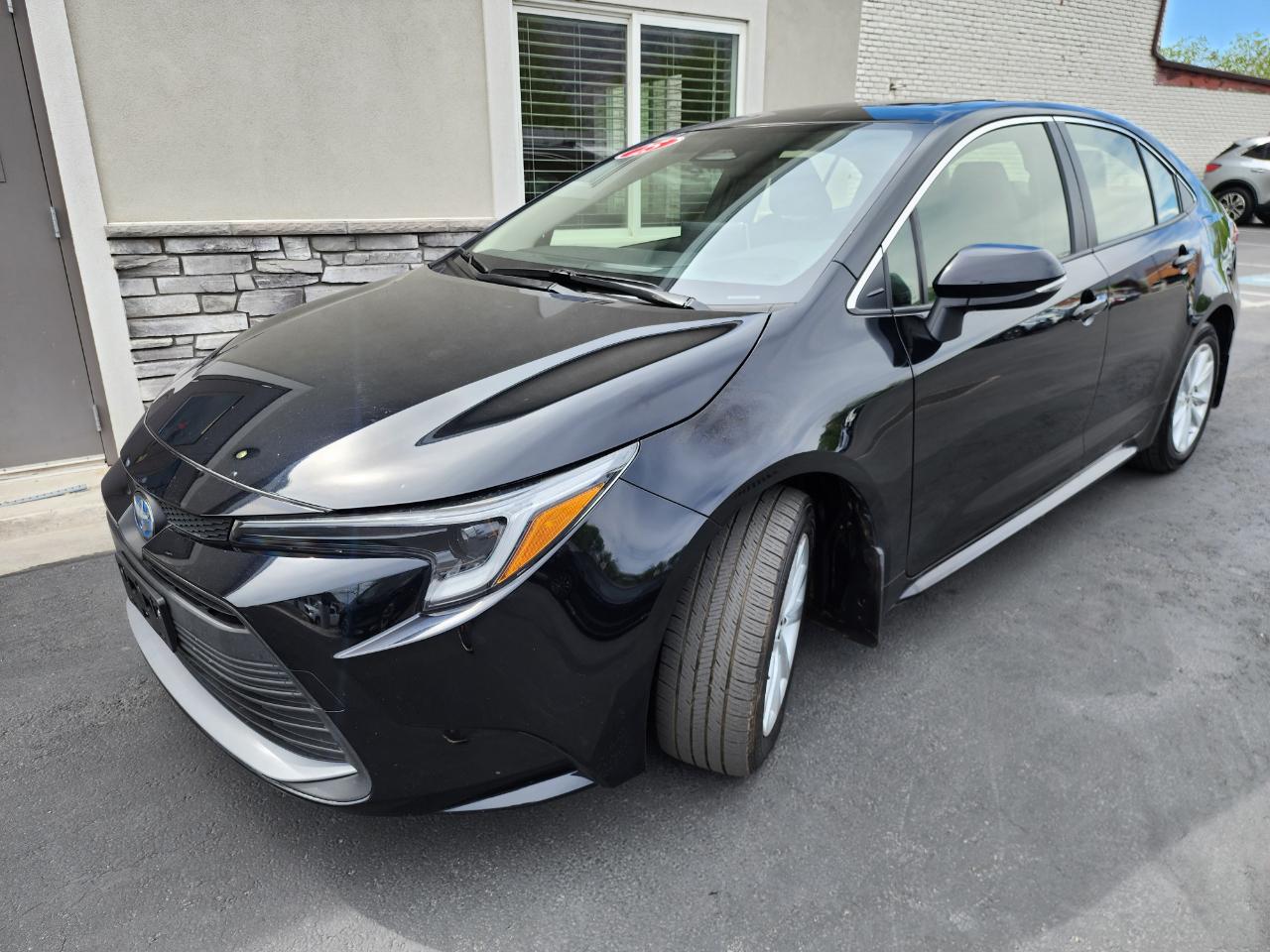 Toyota Corolla Hybrid  2025