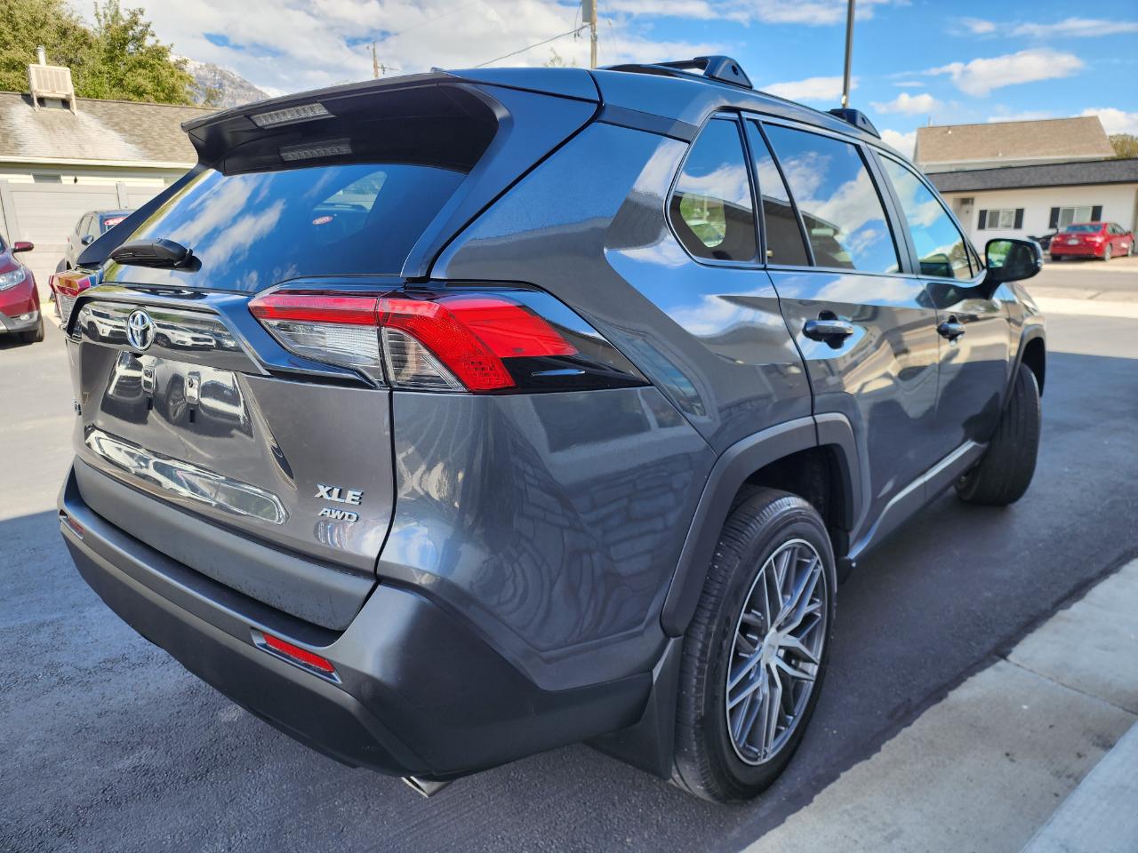 Toyota RAV4 XLE Premium AWD 2024