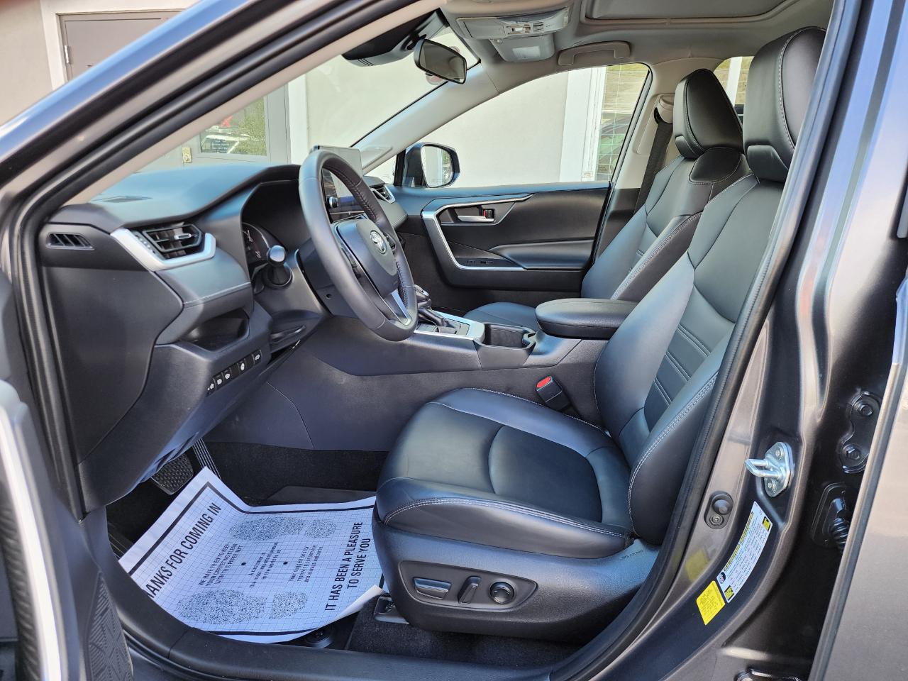 Toyota RAV4 XLE Premium AWD 2024