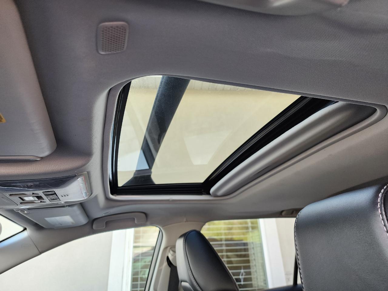 Toyota RAV4 XLE Premium AWD 2024