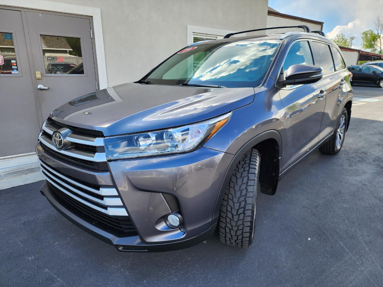 Toyota Highlander XLE AWD V6 2019