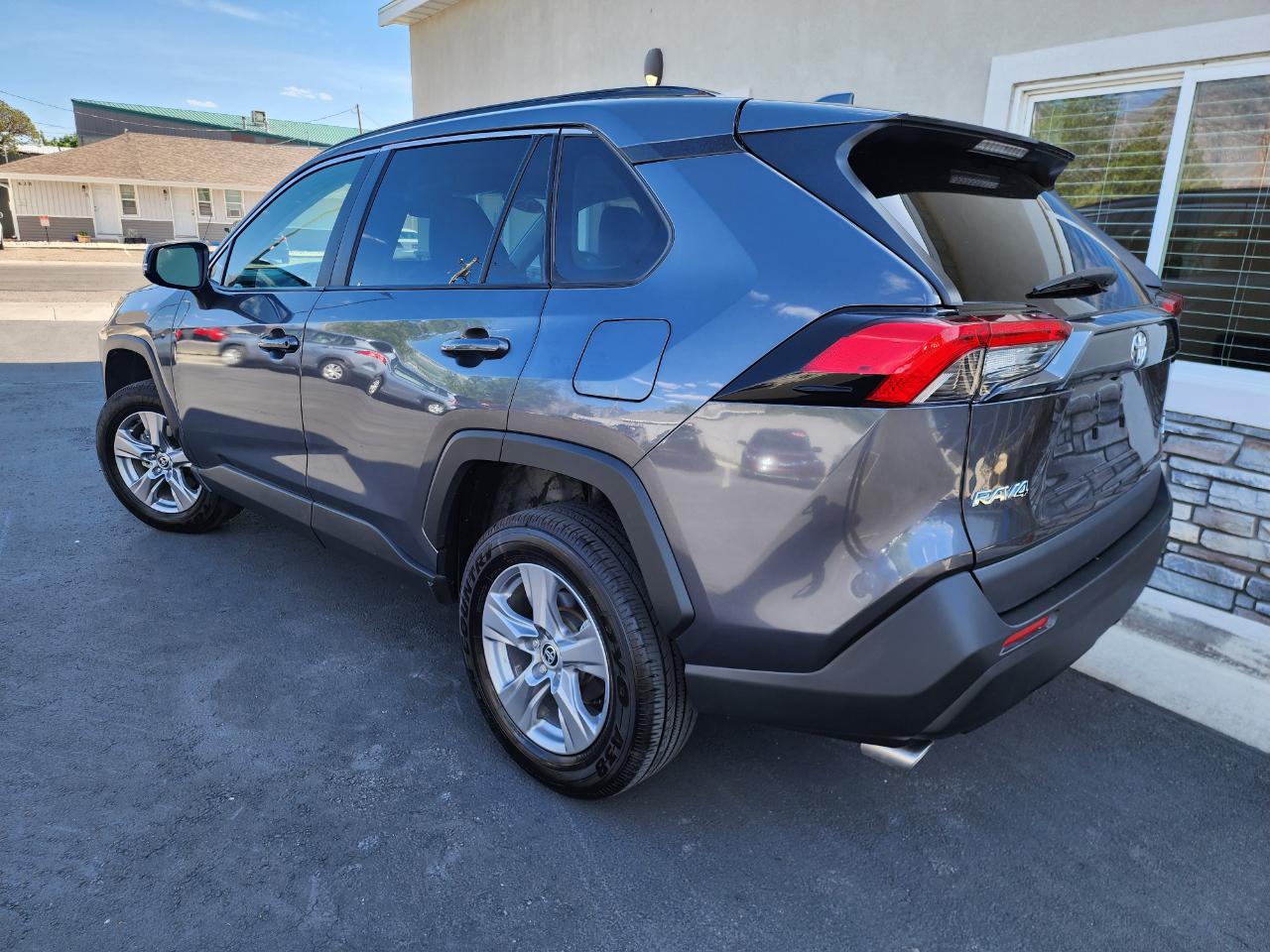 Toyota RAV4 XLE AWD 2025
