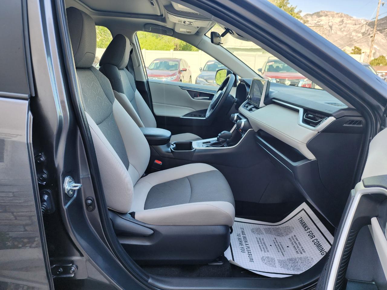 Toyota RAV4 XLE AWD 2025