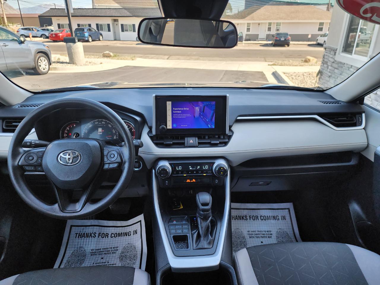 Toyota RAV4 XLE AWD 2025