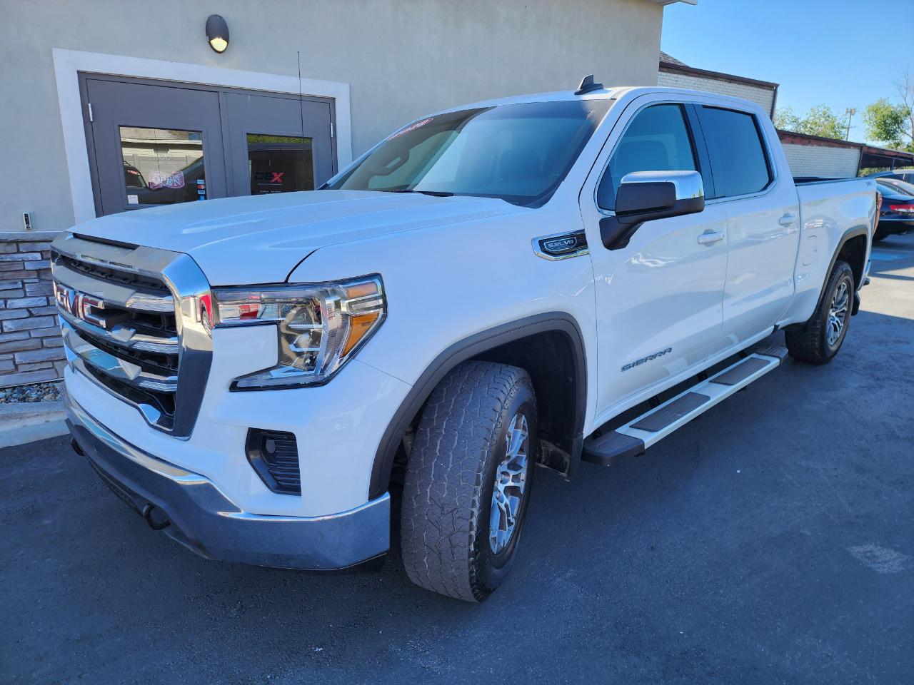 GMC Sierra 1500 SLE Crew Cab Short Box 4WD 2020