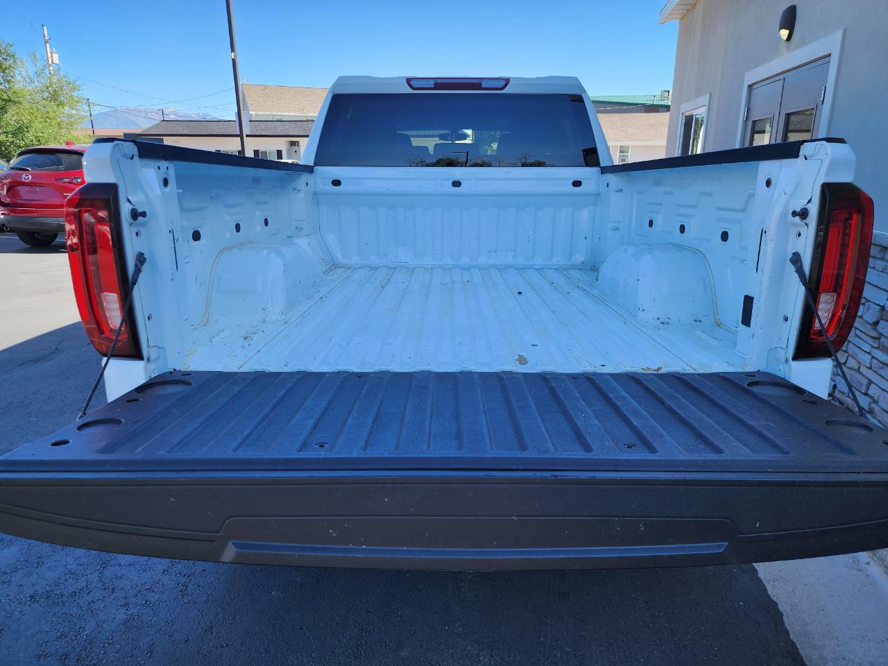 GMC Sierra 1500 SLE Crew Cab Short Box 4WD 2020