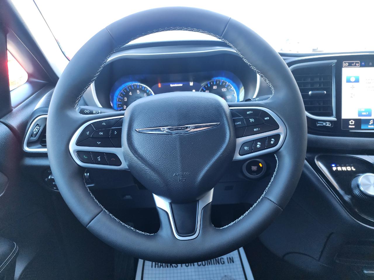 Chrysler Pacifica Select 2025