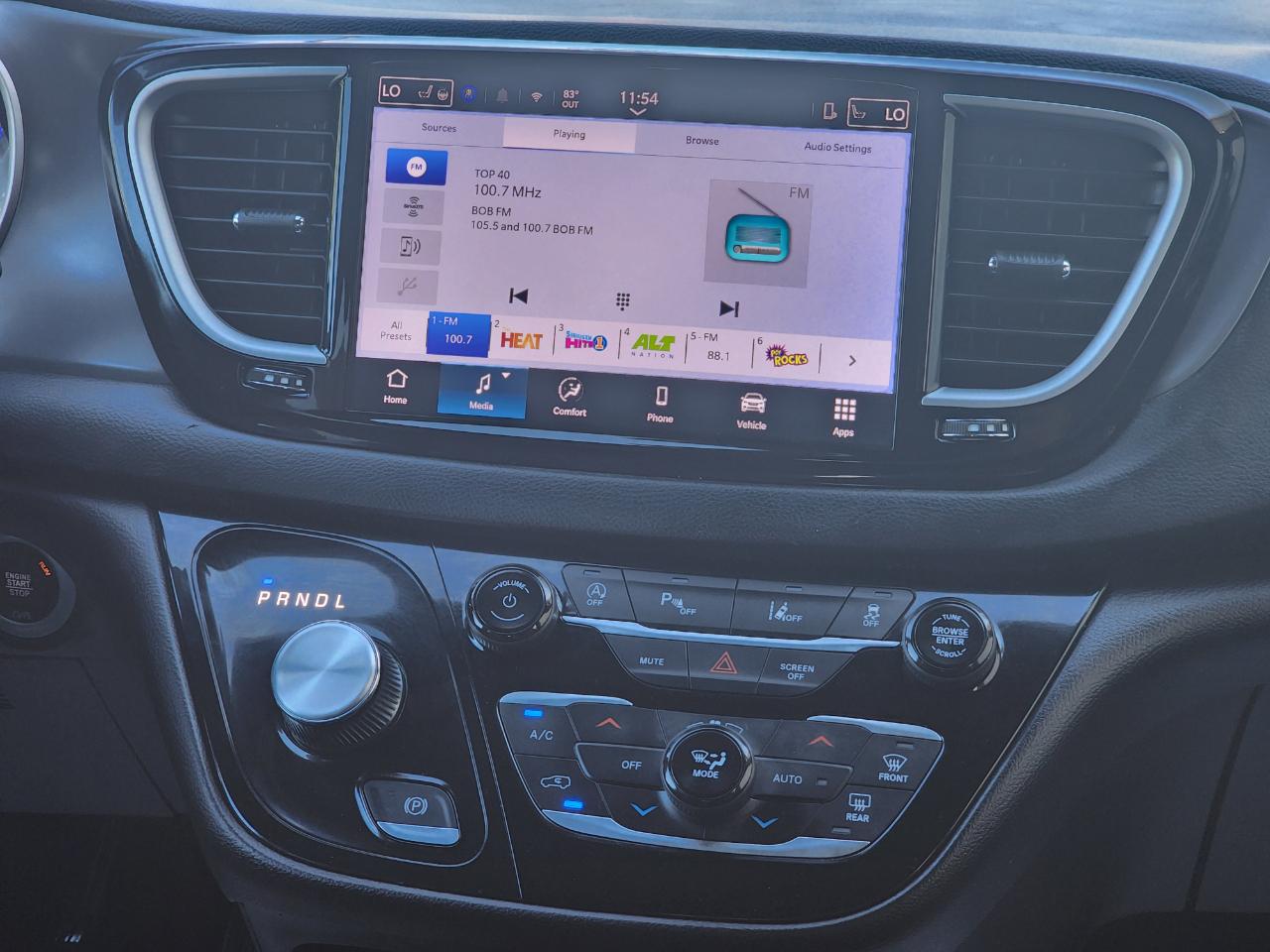 Chrysler Pacifica Select 2025