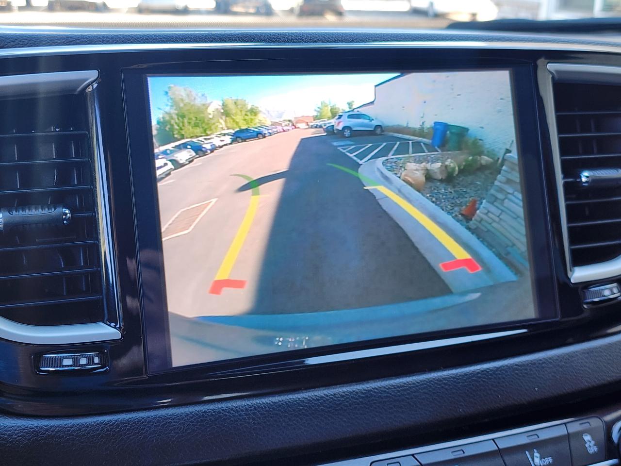 Chrysler Pacifica Select 2025