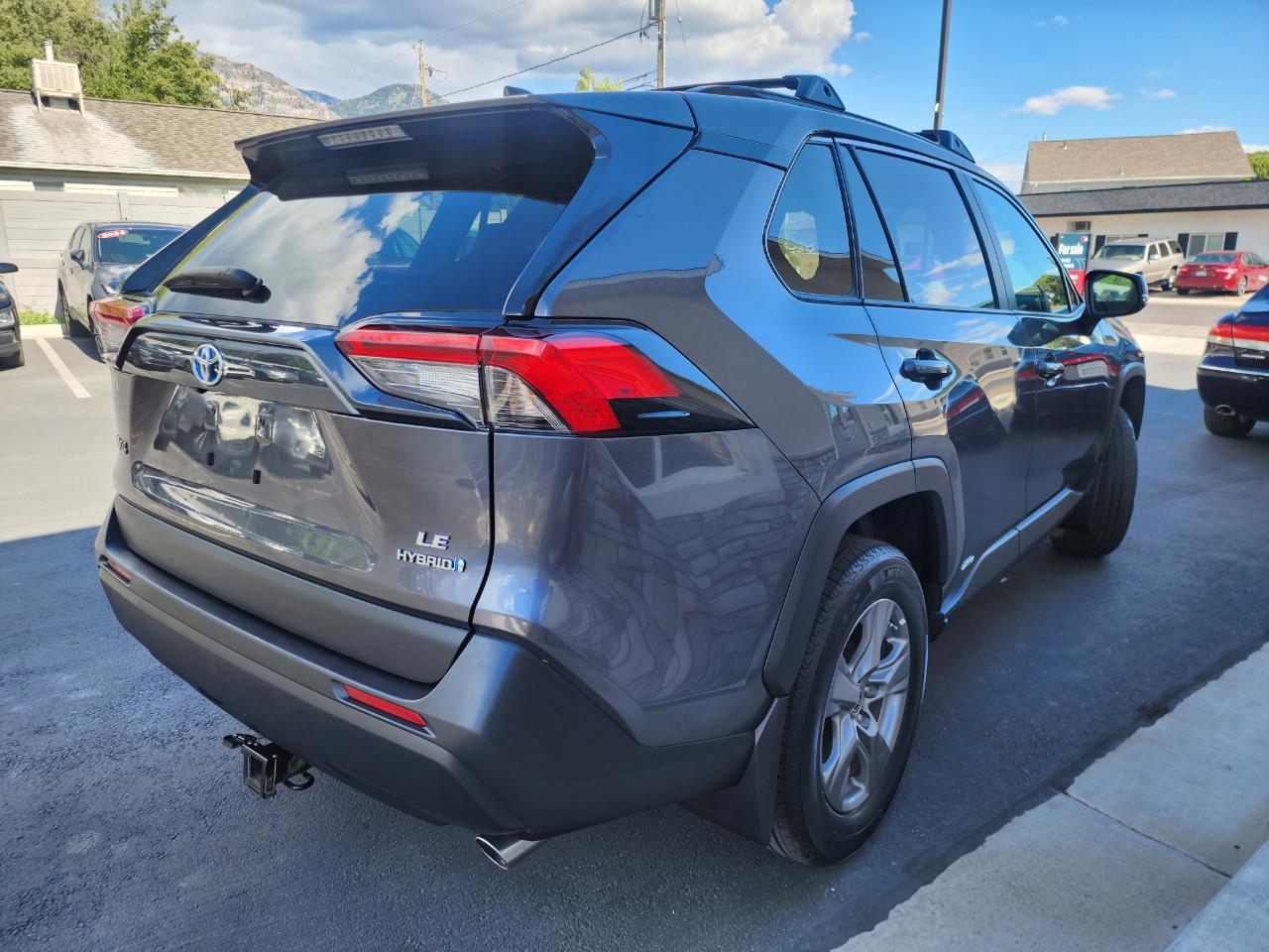 Toyota RAV4 Hybrid LE 2024