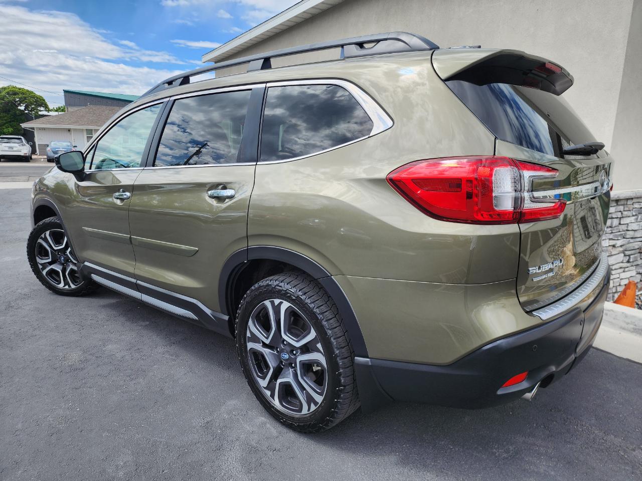 Subaru Ascent Touring 2024