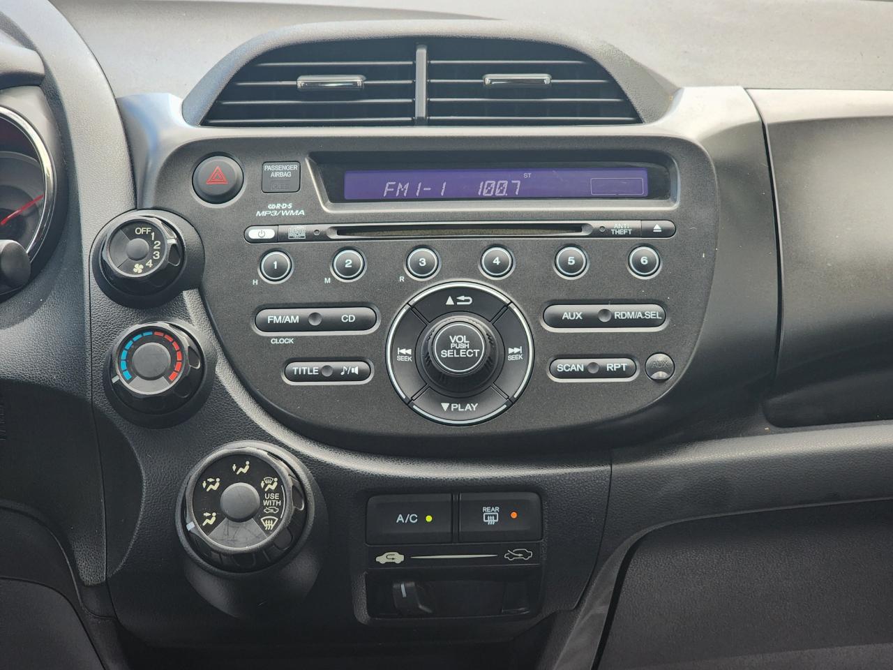 Honda Fit Sport 5-Speed AT 2013