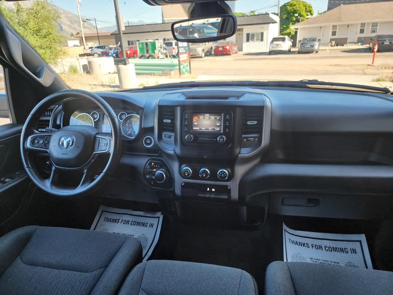 RAM 1500 Tradesman Crew Cab SB 4WD 2022