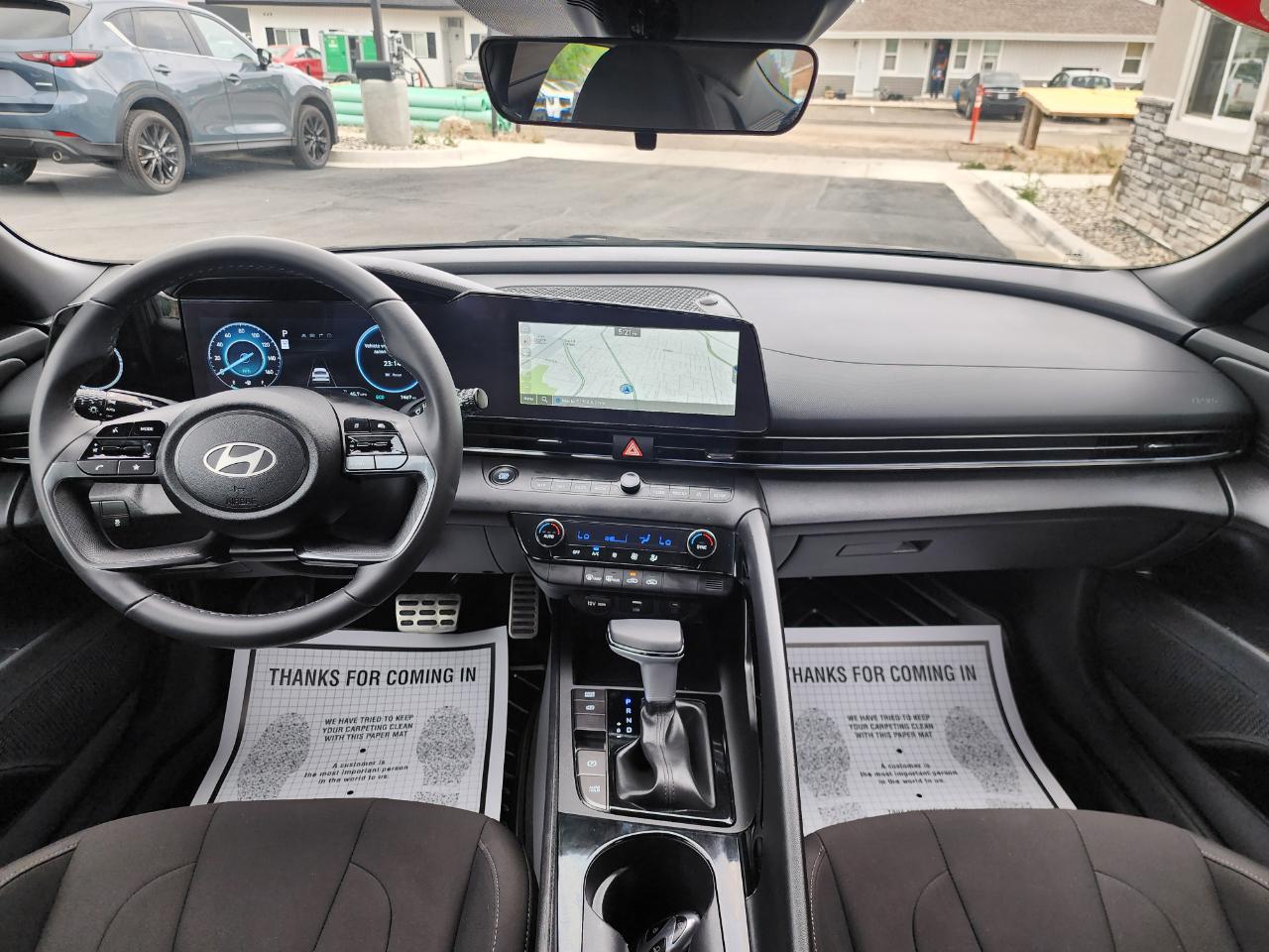 Hyundai Elantra Hybrid  2025