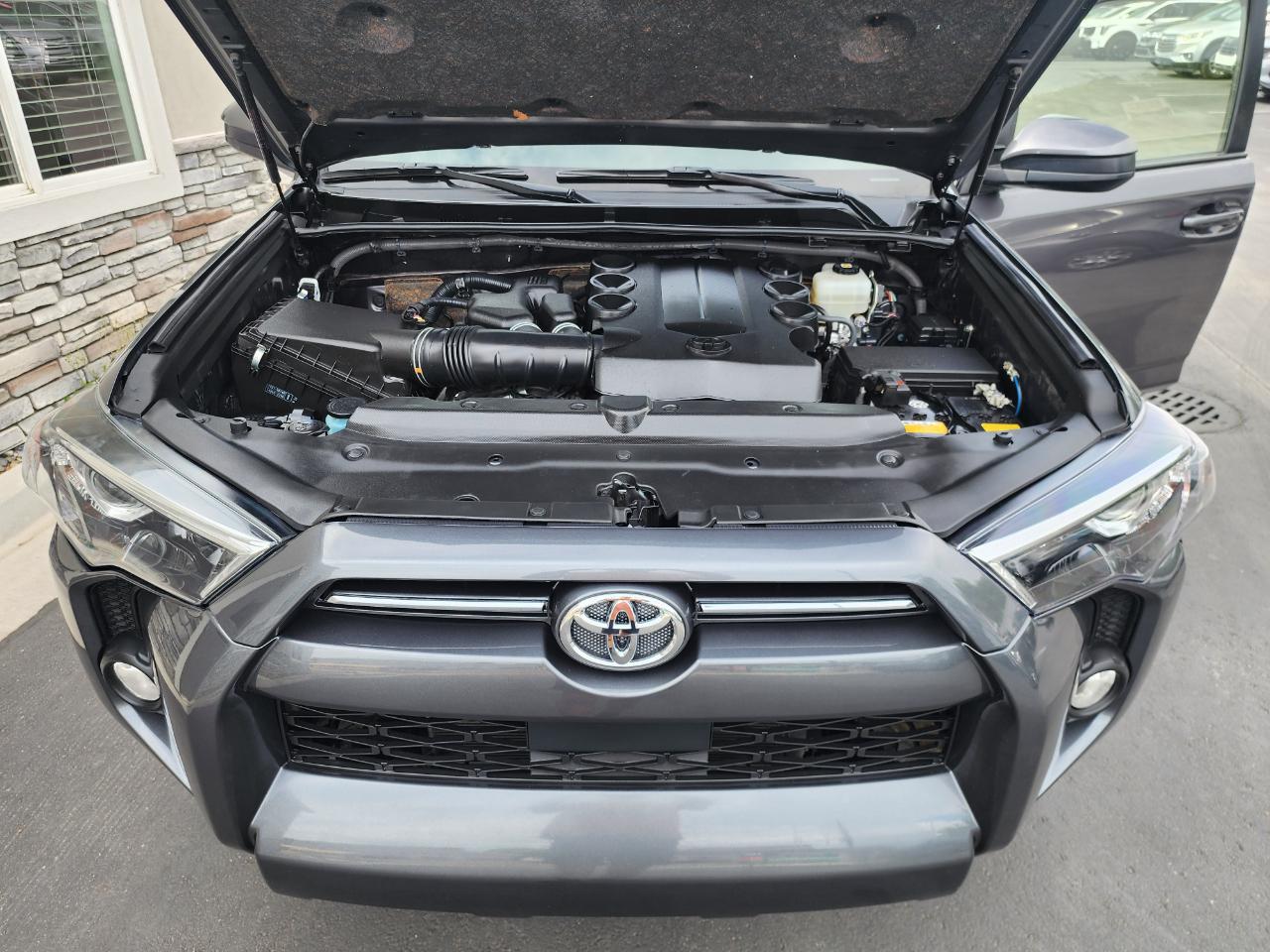 Toyota 4Runner SR5 4WD 2021