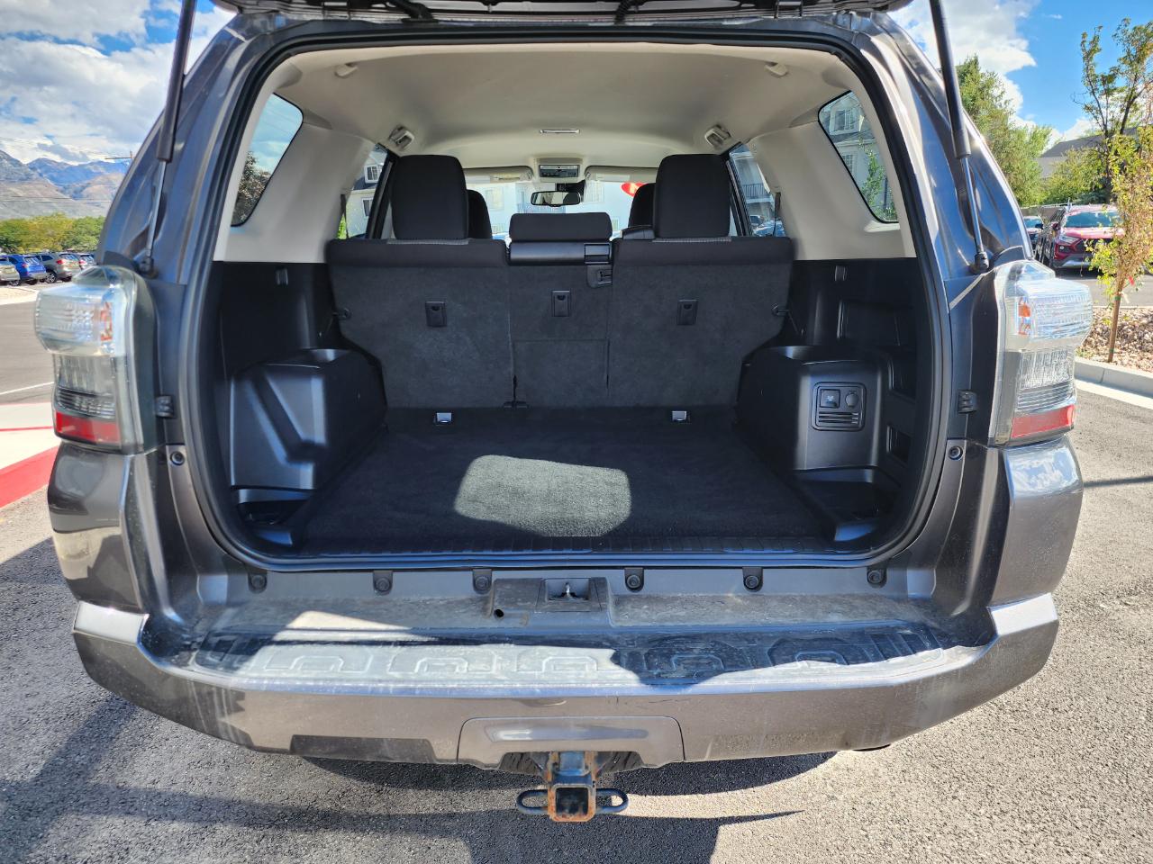 Toyota 4Runner SR5 4WD 2021