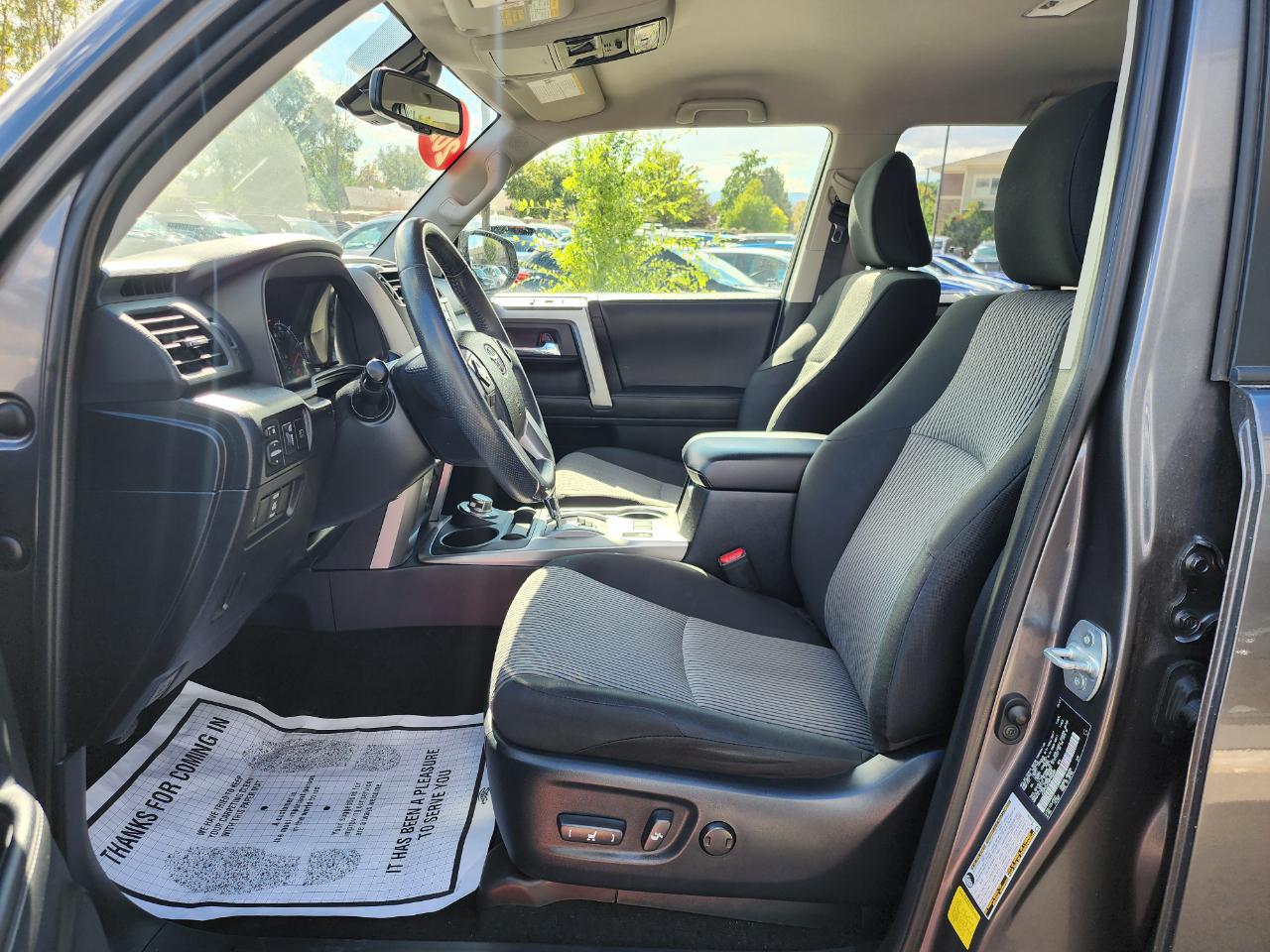 Toyota 4Runner SR5 4WD 2021