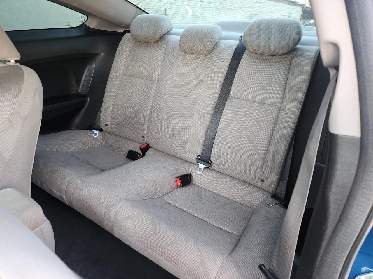 Honda Civic LX Coupe 5-Speed AT 2013